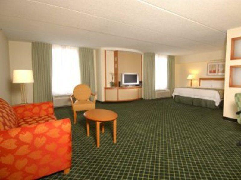 Fairfield Inn And Suites Atlanta Airport South/Sullivan Road College Park Exteriör bild